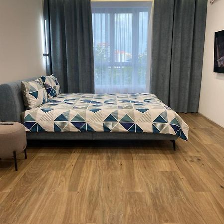 Апартаменти В Районі Автовокзалу Поблизу Обласноі Лікарні Жк Great House Rivne Exteriör bild