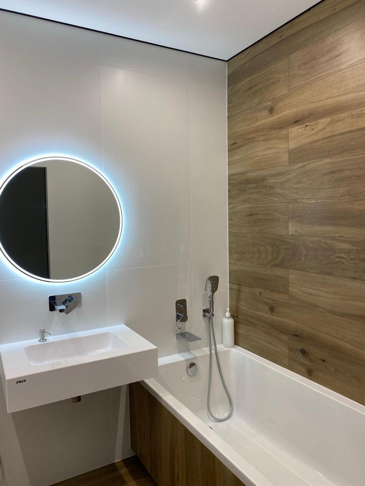 Апартаменти В Районі Автовокзалу Поблизу Обласноі Лікарні Жк Great House Rivne Exteriör bild